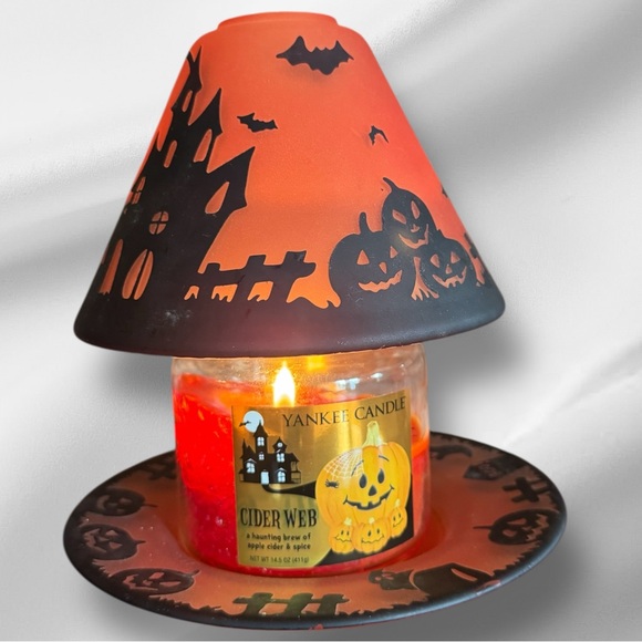 Yankee Candle Halloween Shade and Plate - Picture 3 of 6